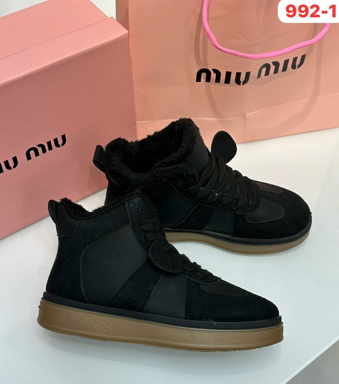 кроссовки кеды miu miu на меху зима размер 36-40,кроссовки женские miu miu с мехом,кроссовки miu miu,,женские кроссовки