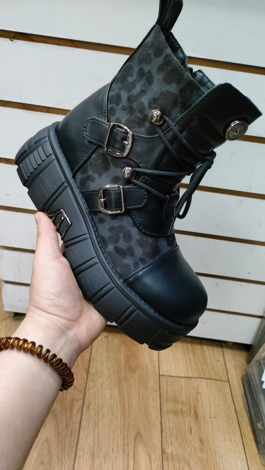 ,ботинки женские,ботинки,женская ,стильные ботинки