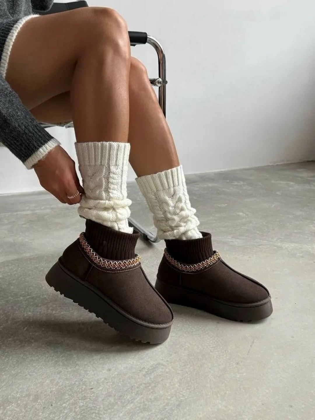 женская,угги женские,угги короткие женские на толстой подошве,,угги натуральные короткие с носком на платформе ango shoes