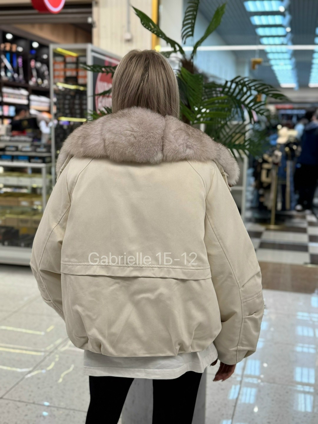 пуховики с мехом,куртка женская,демисезонная куртка,куртка с мехом,женский пуховик