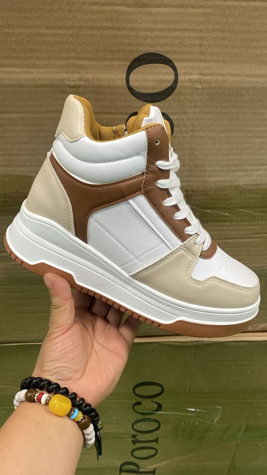 зимние женские кроссовки,белые высокие зимние кроссовки женские,кроссовки утепленные,кроссовки женские,