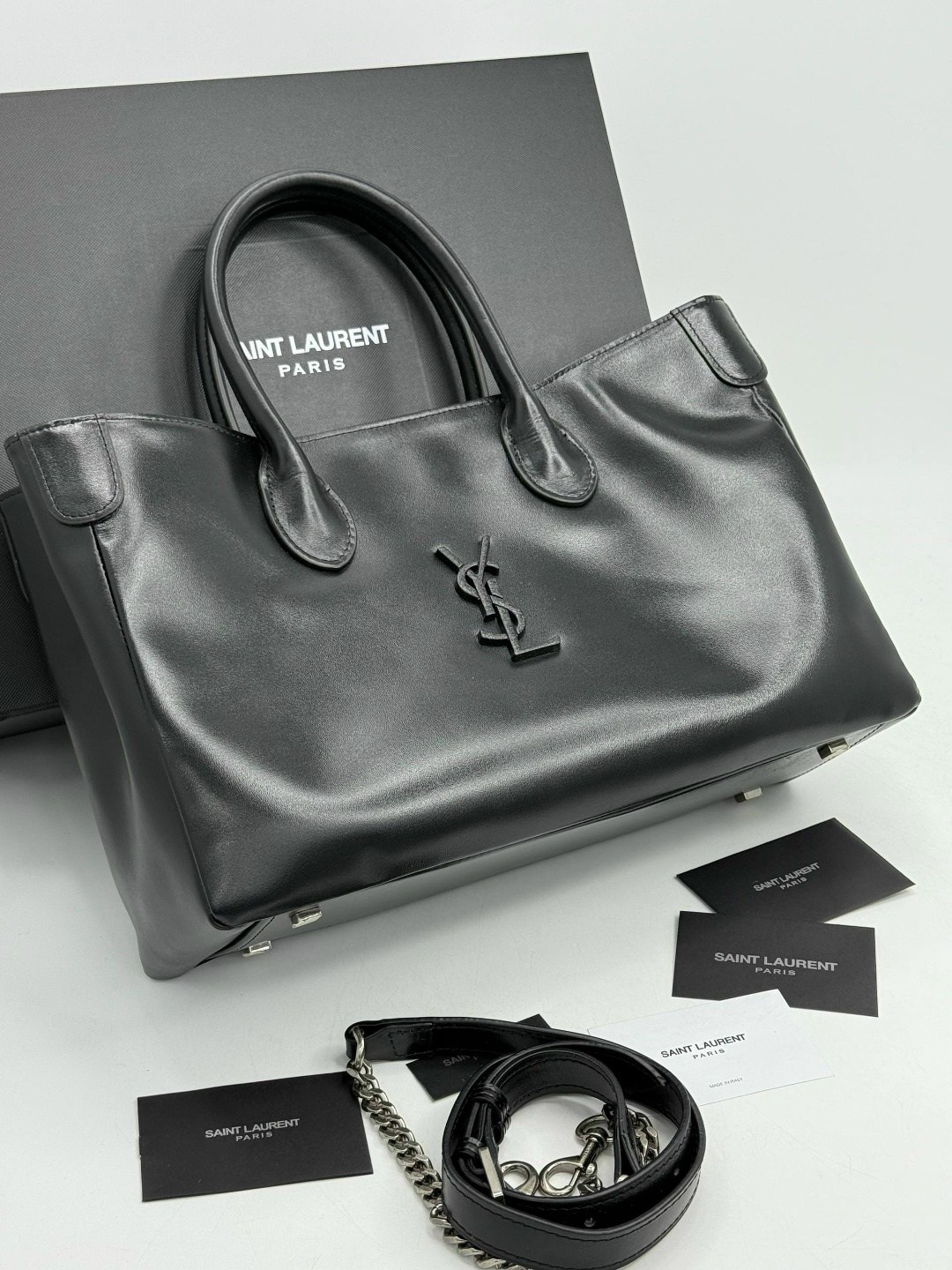 сумка yves saint laurent,yves saint laurent женская чёрная сумка 39x23 см,сумка тоут saint laurent ysl натуральная кожа,saint laurent сумка,сумка saint laurent из натуральной гладкой кожи