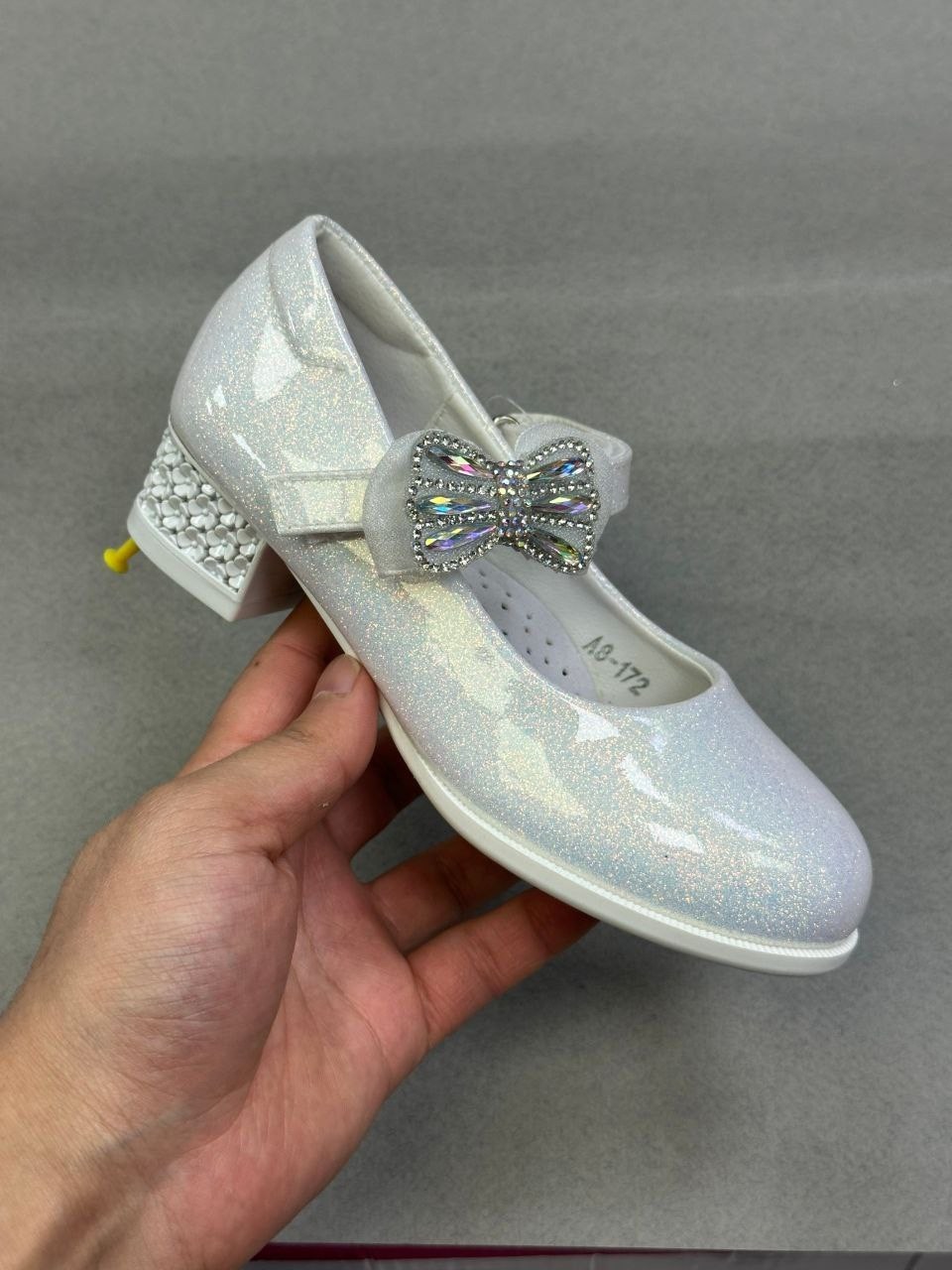 белые туфли для девочки,детские туфли для девочек,туфли для девочки нарядные 32р,,туфли нарядные для девочек