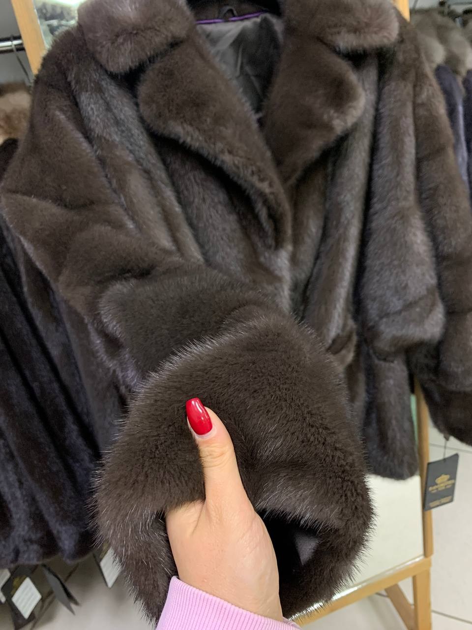 шуба норка,норковая шуба,норковая шуба с английским воротником,шуба из меха соболя,шуба коричневая из меха норки