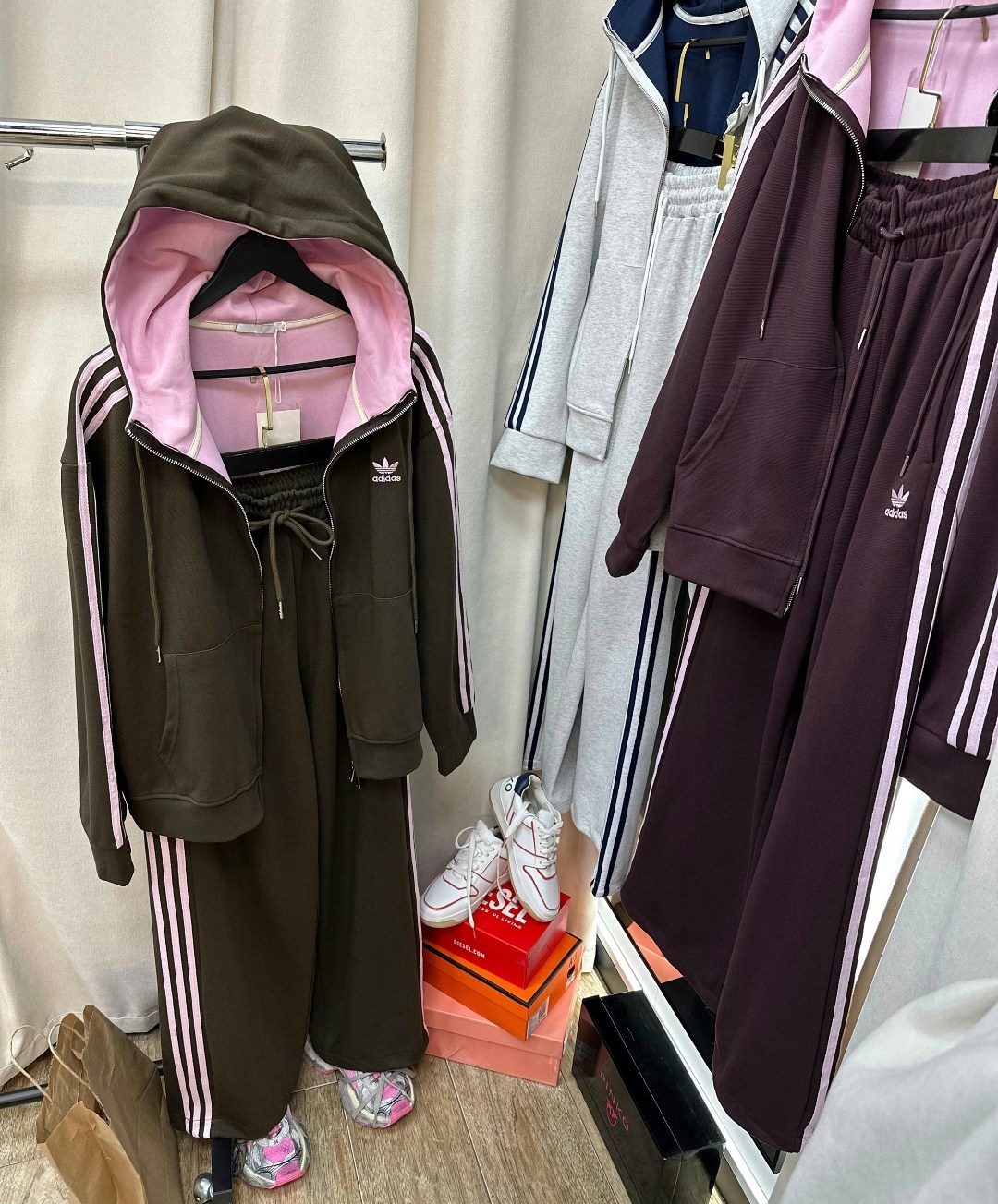 спортивный костюм adidas,костюмы адидас,спортивный костюм adidas originals,спортивный костюм,спортивный костюм спортивные костюмы