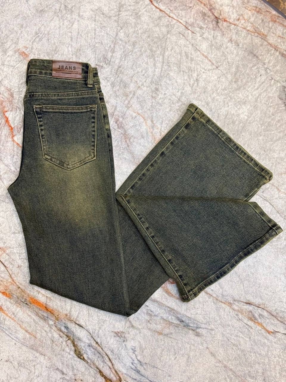 джинсы стиль,широкие джинсы,кожаная куртка,одежда стильная