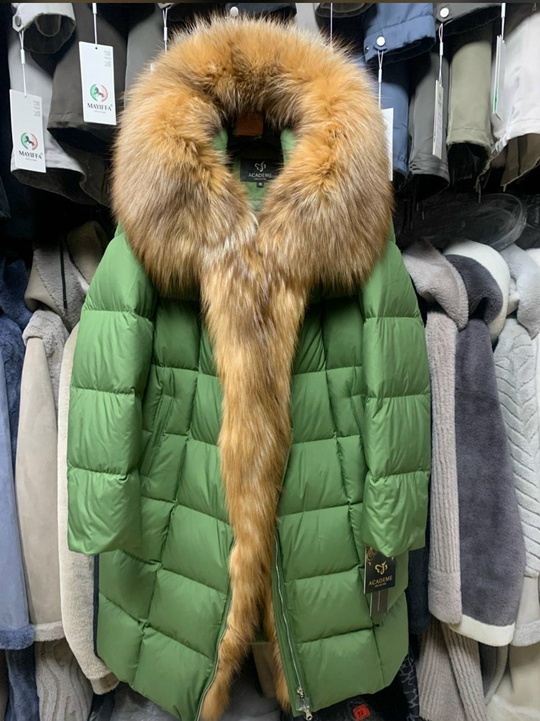женский пуховик с натуральным мехом,пуховик с натуральным мехом,пуховик с мехом,пуховик,пуховик женский