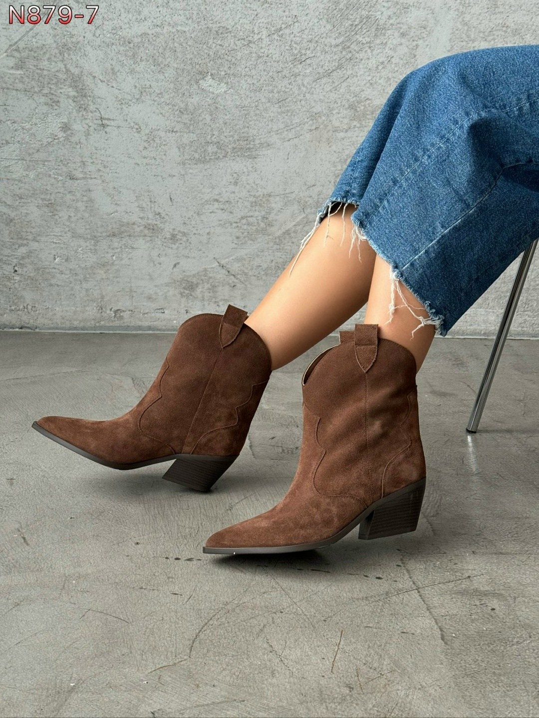 ,ботинки казаки замшевые демисезонные на каблуке коричневые,казаки замшевые эконика,ботильоны,казаки женские натуральная замша коричневый