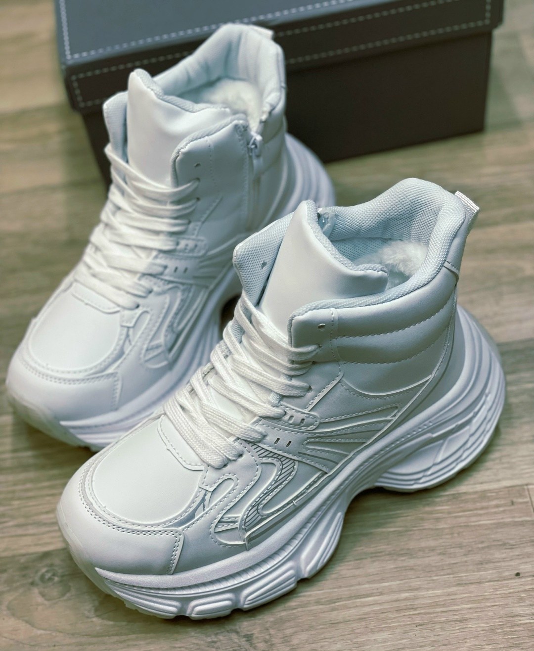 зимние женские кроссовки,белые кроссовки женские,массивные кроссовки женские белые,кроссовки женские,кроссовки высокие