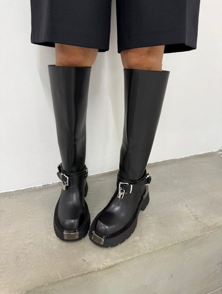 ,женские сапоги,модные сапоги,сапоги высокие,женские сапоги до колена