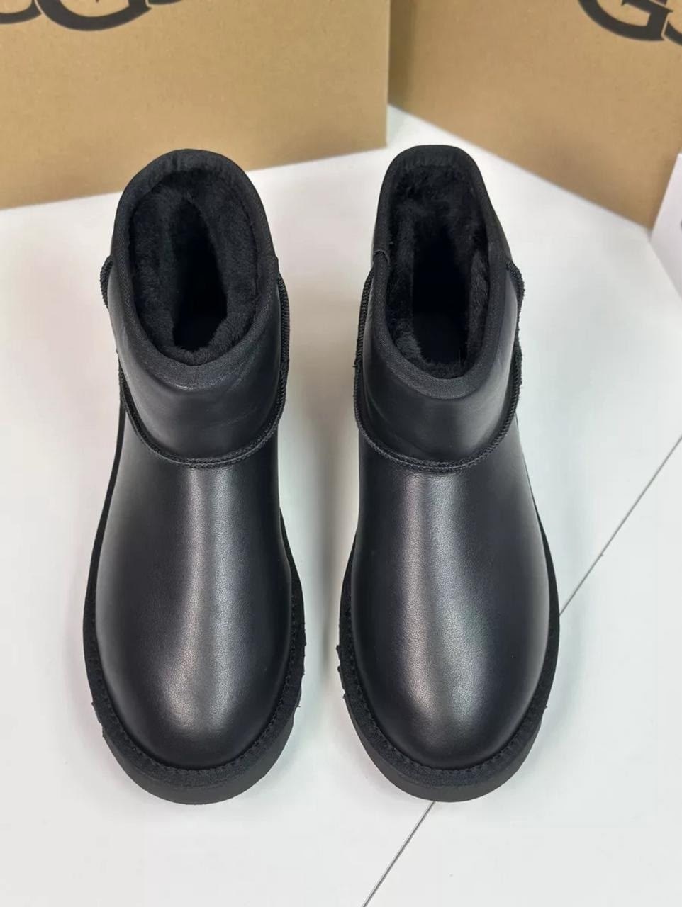 мужские угги ugg classic mini зимние черные,мужские угги ugg,мужские угги ugg из натуральной замши с,мужские угги ugg classic с мехом черные большие размеры,женские угги ugg