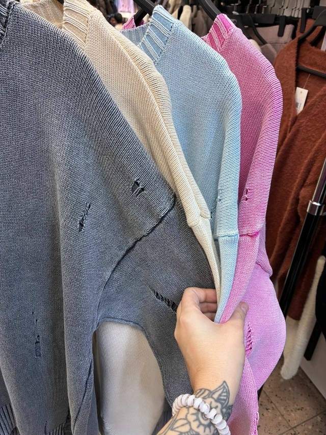 свитер рваный оверсайз,свитер женский оверсайз,вязаный свитер оверсайз,модные свитера,джемпер лакшери рвань