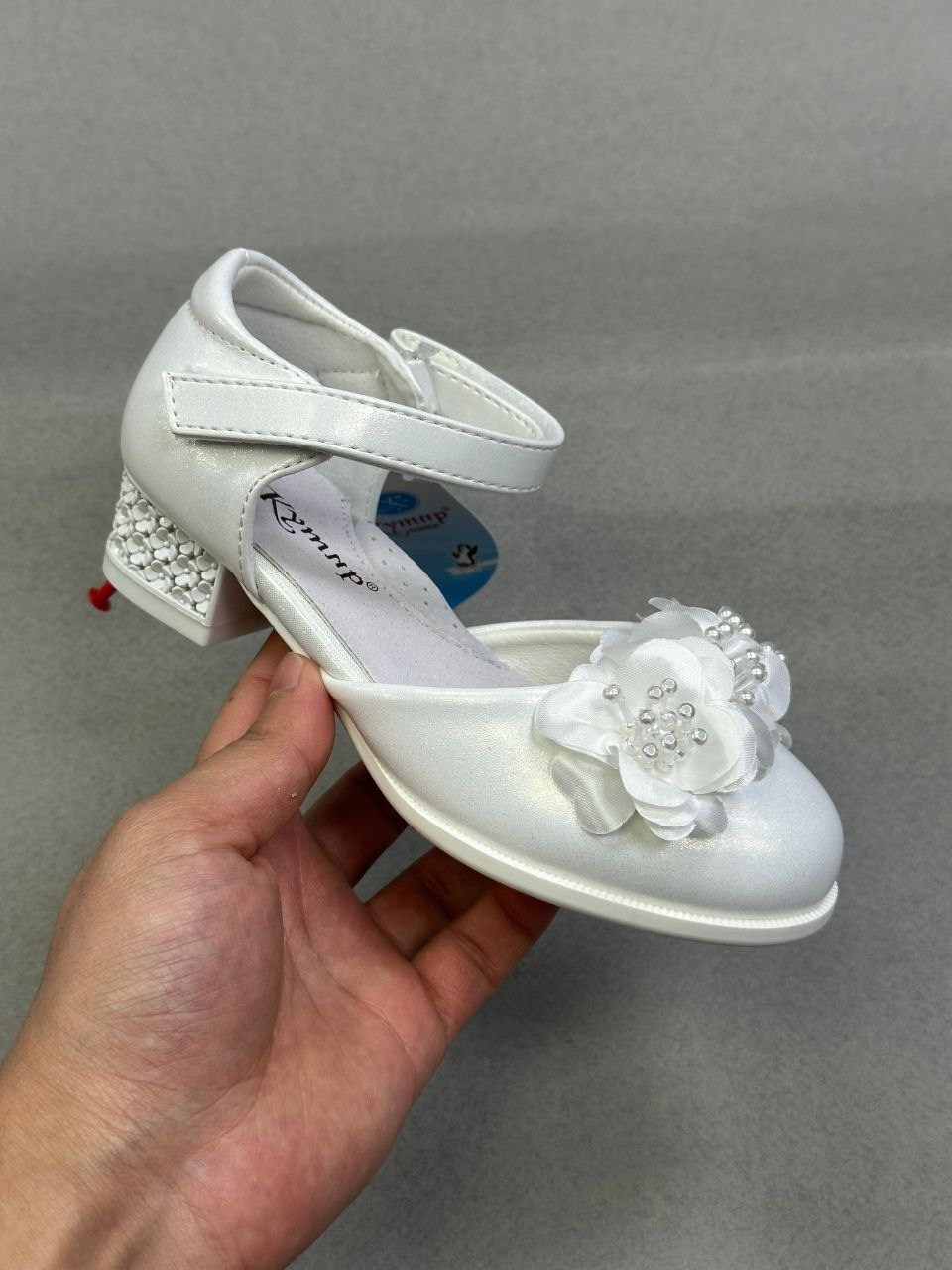 белые туфли для девочки,детские туфли для девочек,туфли для девочки нарядные 32р,,туфли нарядные для девочек