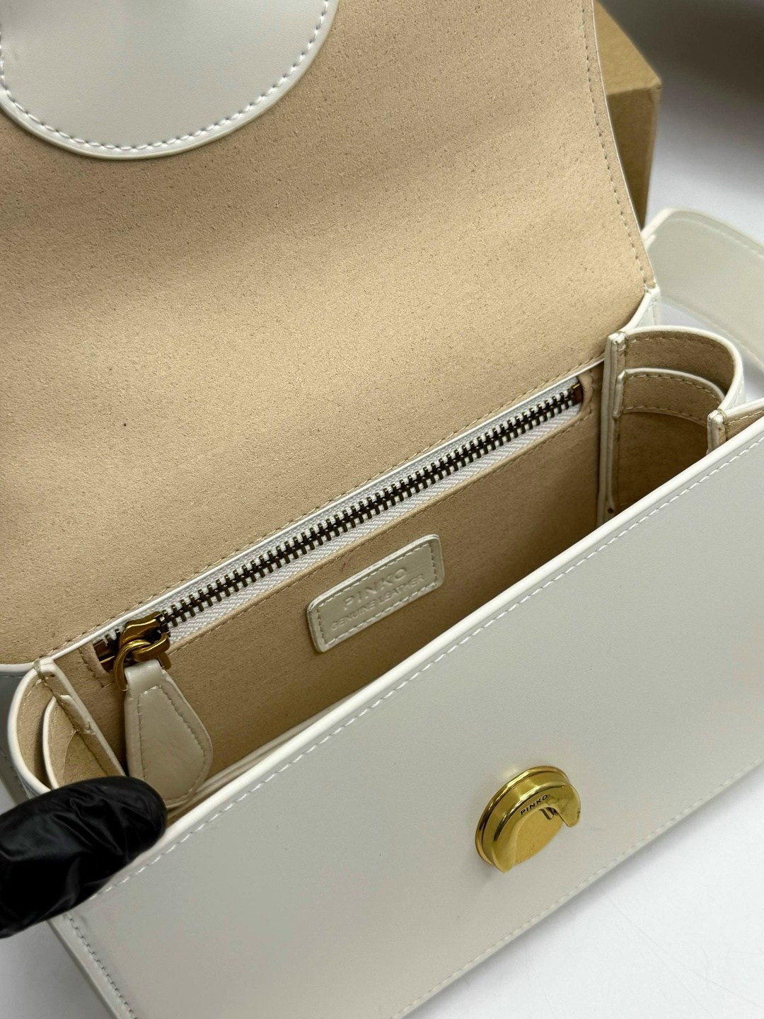 сумка pinko,сумка женская pinko,pinko сумка на плечо,сумка pinko белая,сумочка pinko