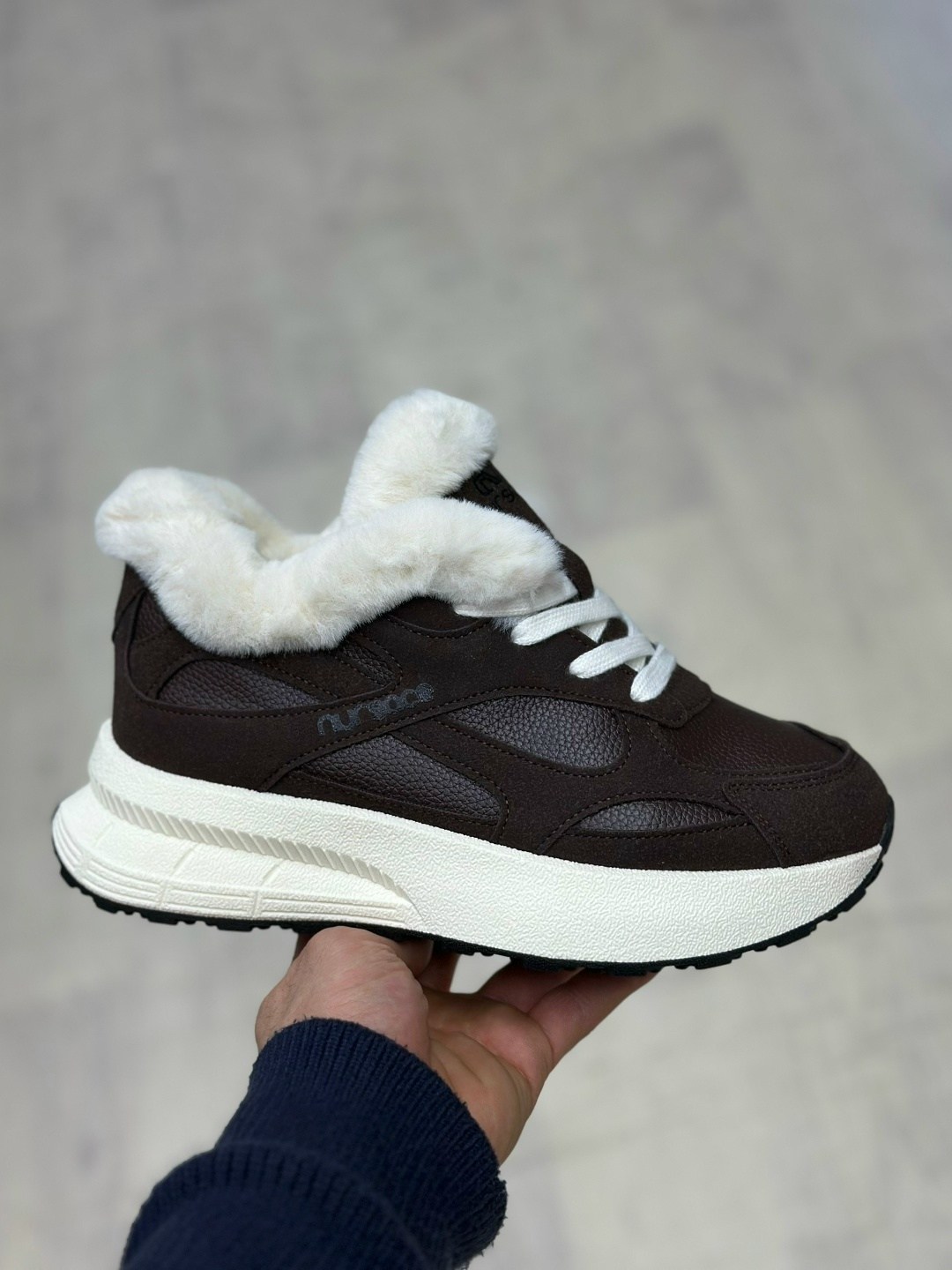 ,женские кроссовки,зимние женские кроссовки,кроссовки зимние,баленсиага кроссовки черные зимние