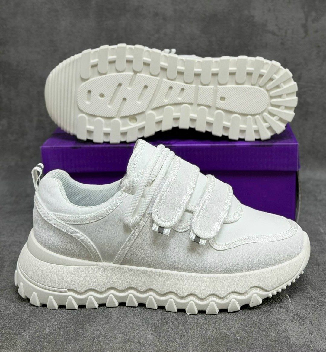 белые кроссовки,женские кроссовки,, кроссовки,модные кроссовки