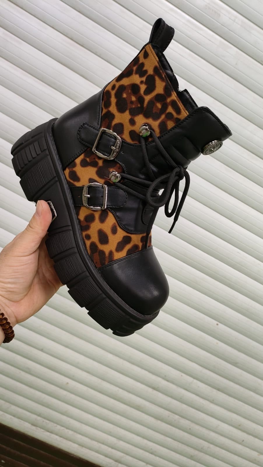 ,ботинки женские,ботинки,женская ,стильные ботинки