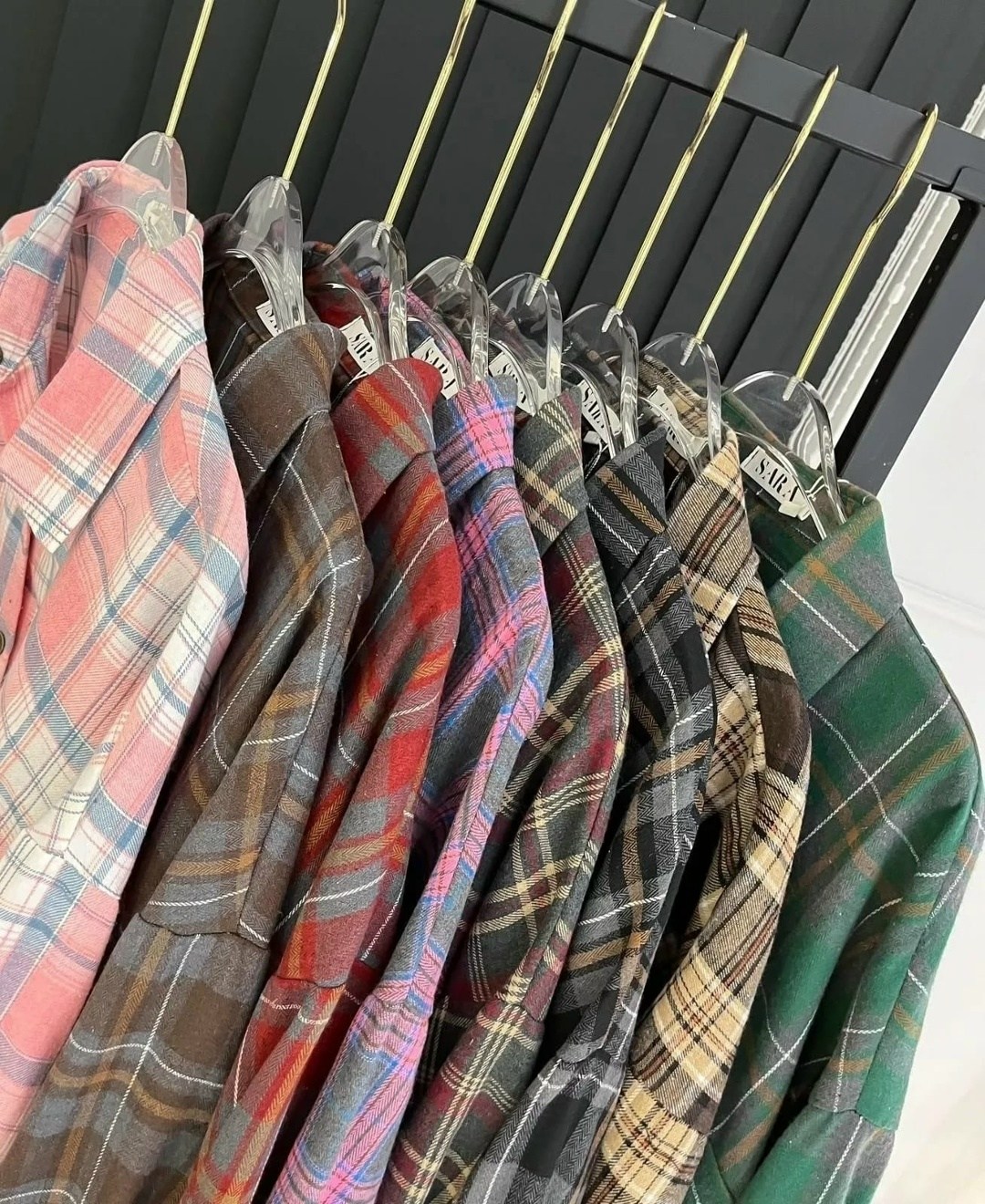 рубашка женская оверсайз в клетку,рубашка в клетку женская оверсайз thirteen brand,рубашка в клетку,клетчатая рубашка,рубашка в клетку с майкой beststyle