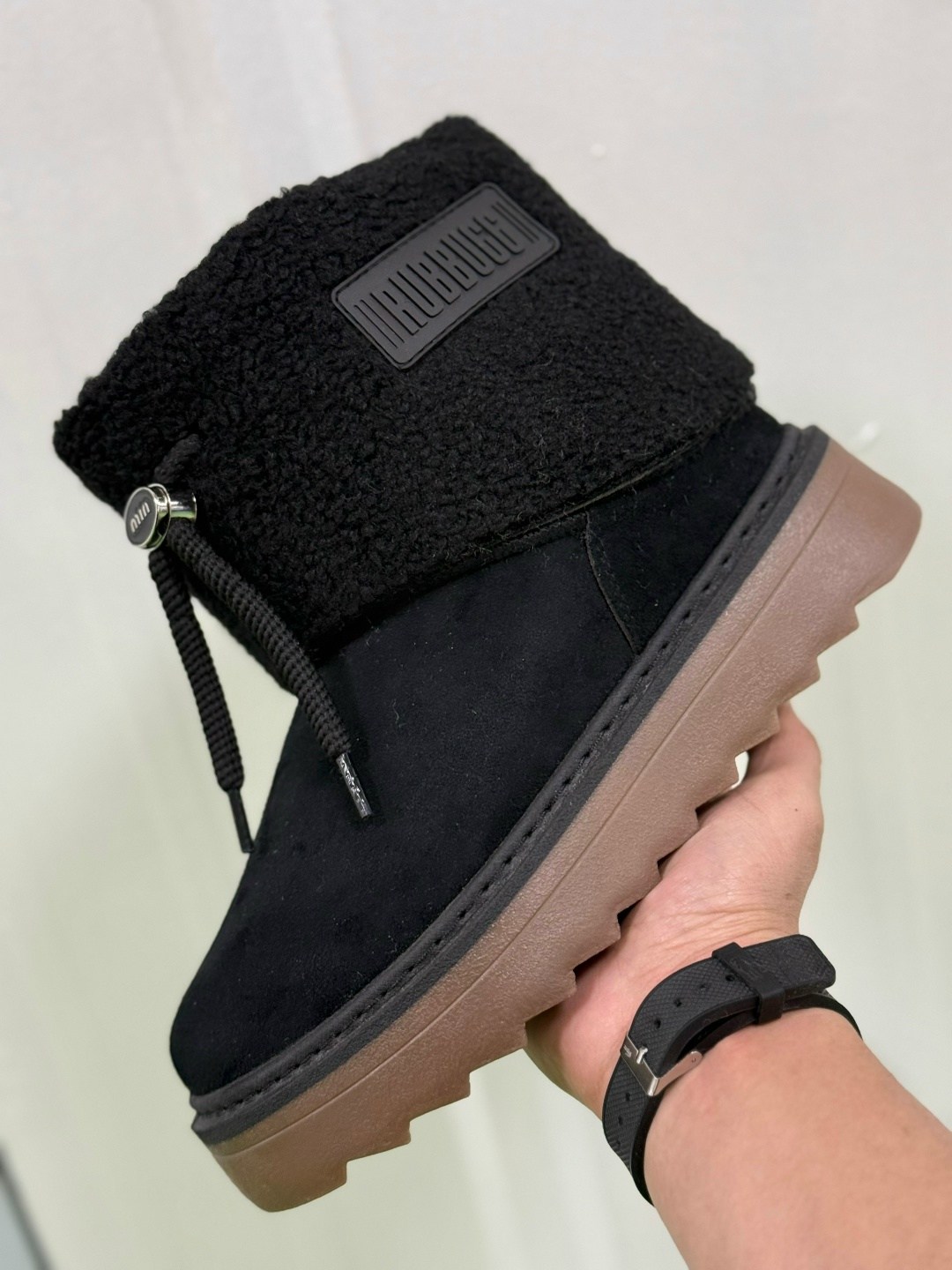 угги женские,женские зимние угги,,зимние женские ботинки,женские зимние натуральные угги