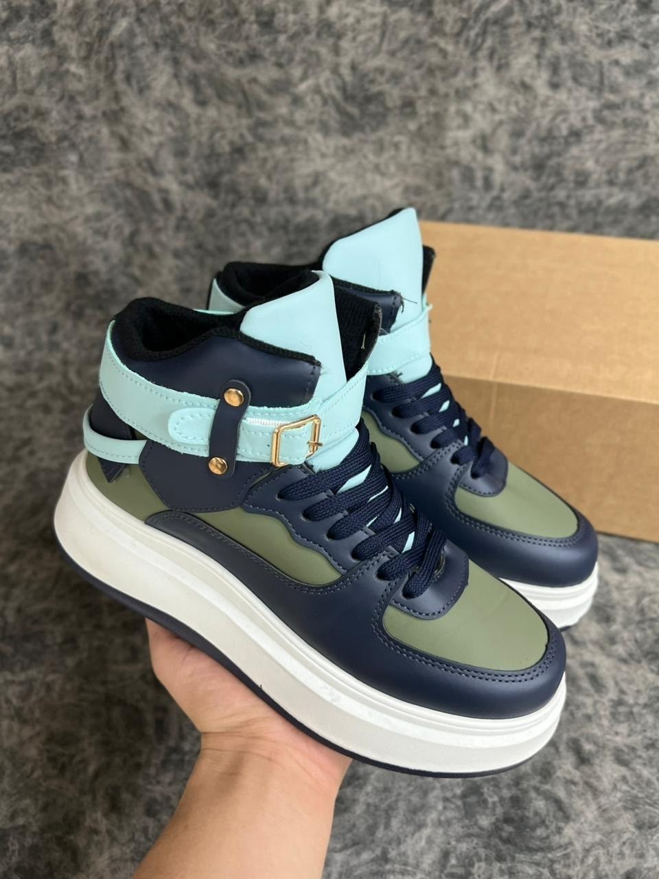 женские кроссовки,высокие кроссовки,,зимние женские кроссовки,высокие кроссовки женские