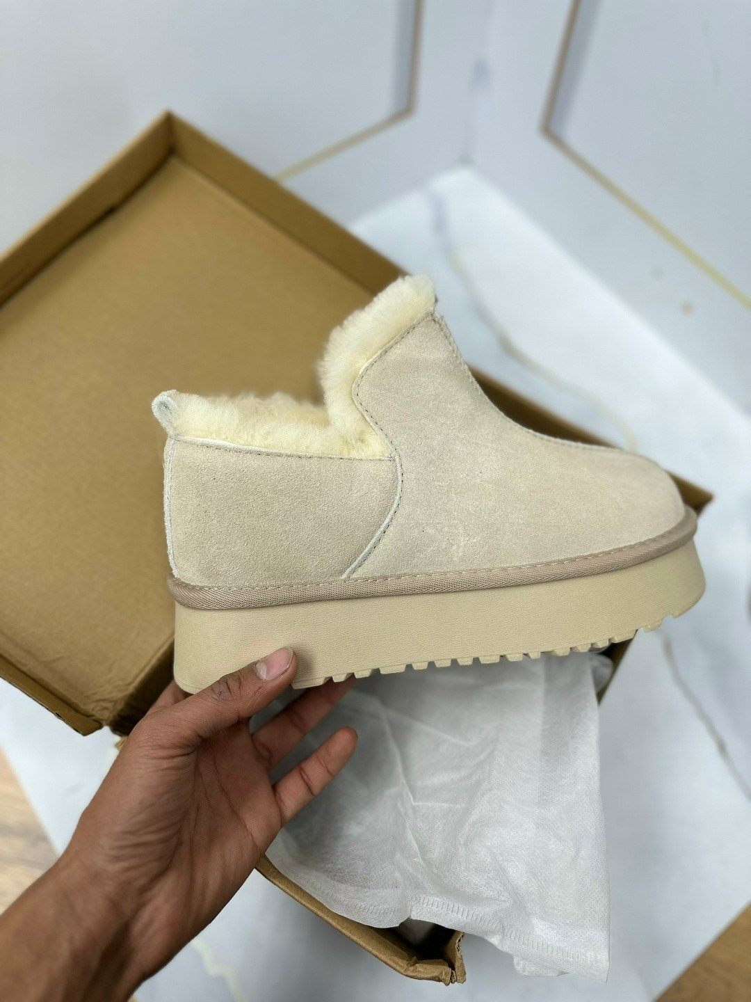 угги женские,,женские зимние угги,угги зимние короткие на платформе,женская зимняя