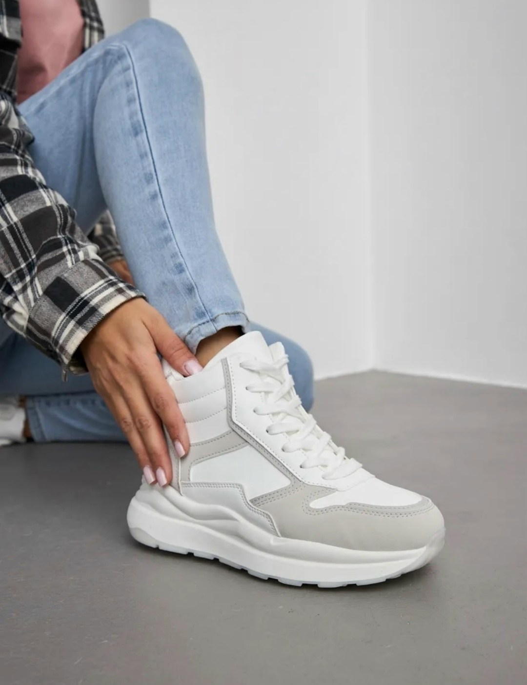 ,кроссовки женскиe,кроссовки женские зимние,высокие кроссовки,белые женские кроссовки