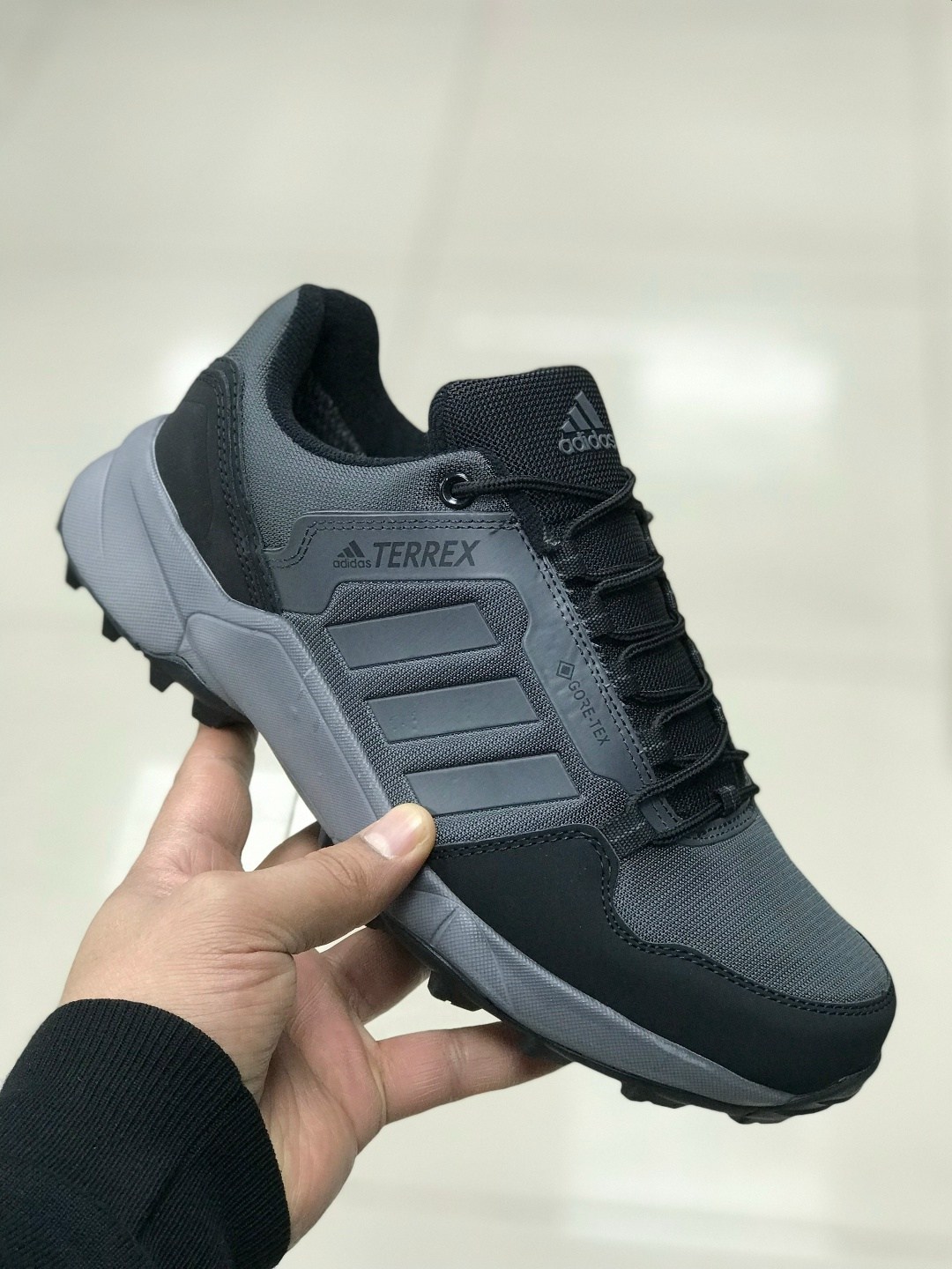 кроссовки adidas gore tex мужские модель 2025 год,кроссовки мужские adidas,кроссовки adidas,кроссовки мужские adidas terrex,кроссовки adidas terrex