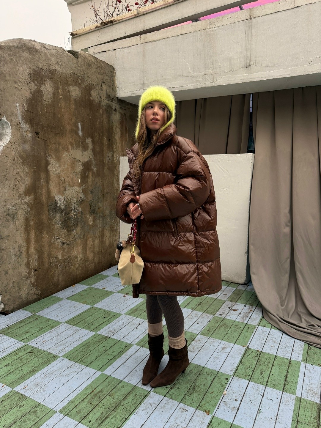 пуховик в стиле oversize,пуховик женский,пуховик,объемный пуховик,куртка оверсайз