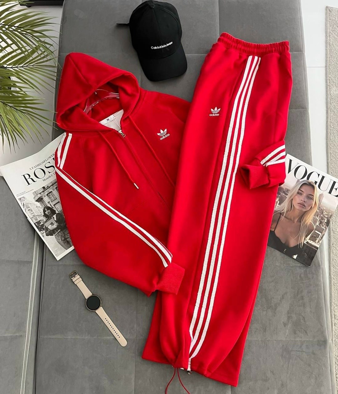 женский спортивный костюм adidas,спортивный костюм adidas,спортивный костюм adidas adidas,красный женский спортивный костюм adidas,спортивный костюм адидас красный женский