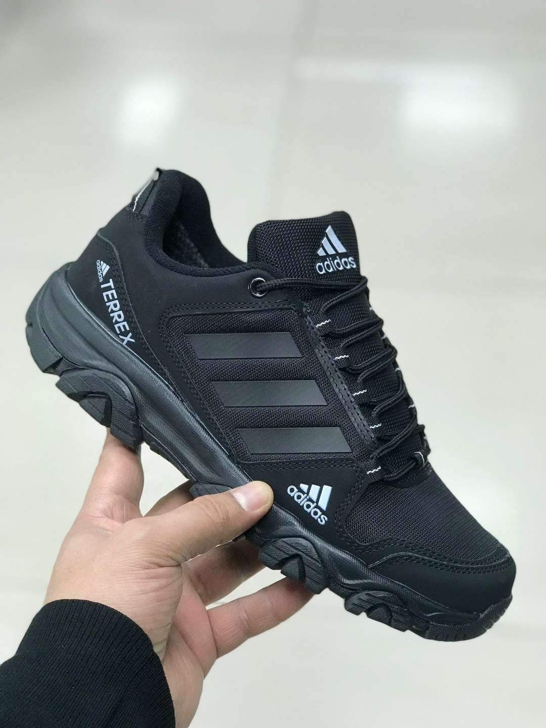 мужские кроссовки adidas,кроссовки adidas,кроссовки мужские зимние adidas terrex,термо кроссовки адидас,кроссовки adidas terrex