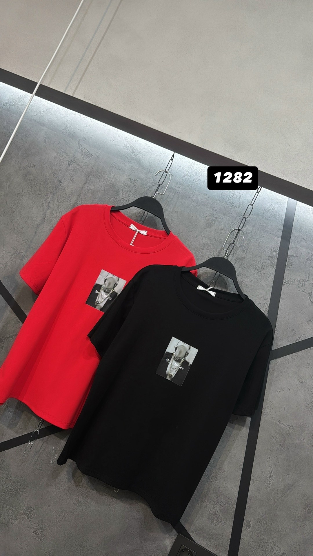 футболке,красная футболка,женские футболки с принтом,футболка мужская,модная футболка