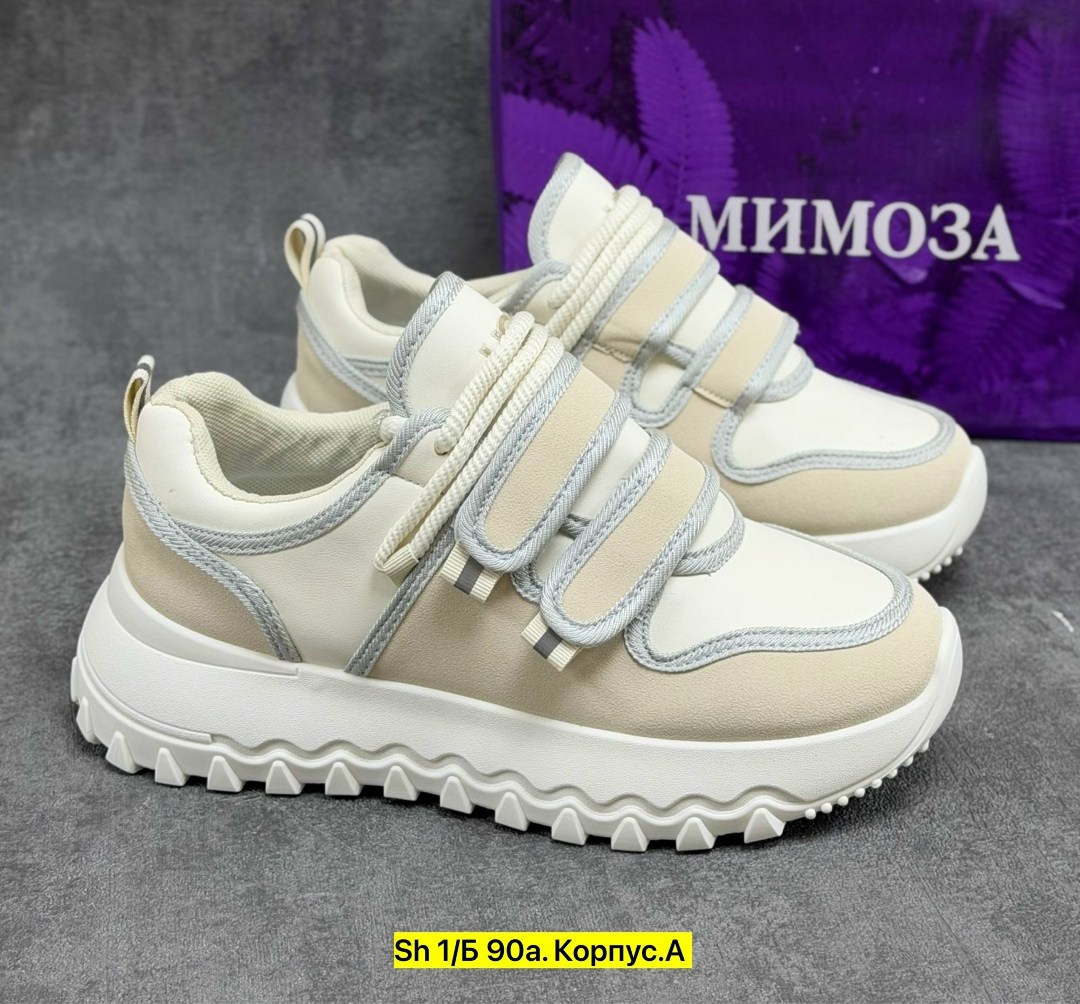 ,женские кроссовки,кроссовки,женская ,кроссовки модные