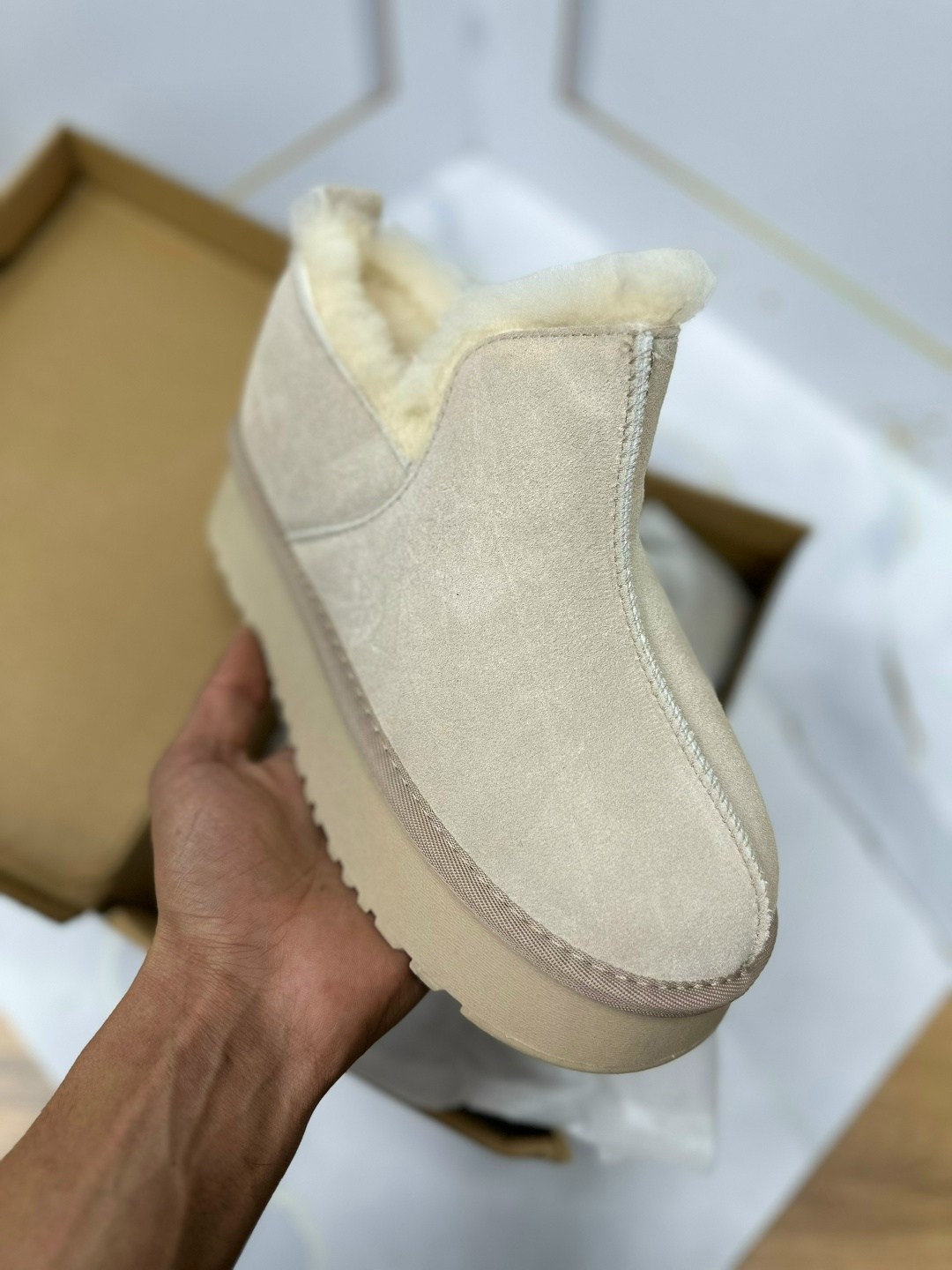 угги женские,,женские зимние угги,угги зимние короткие на платформе,женская зимняя