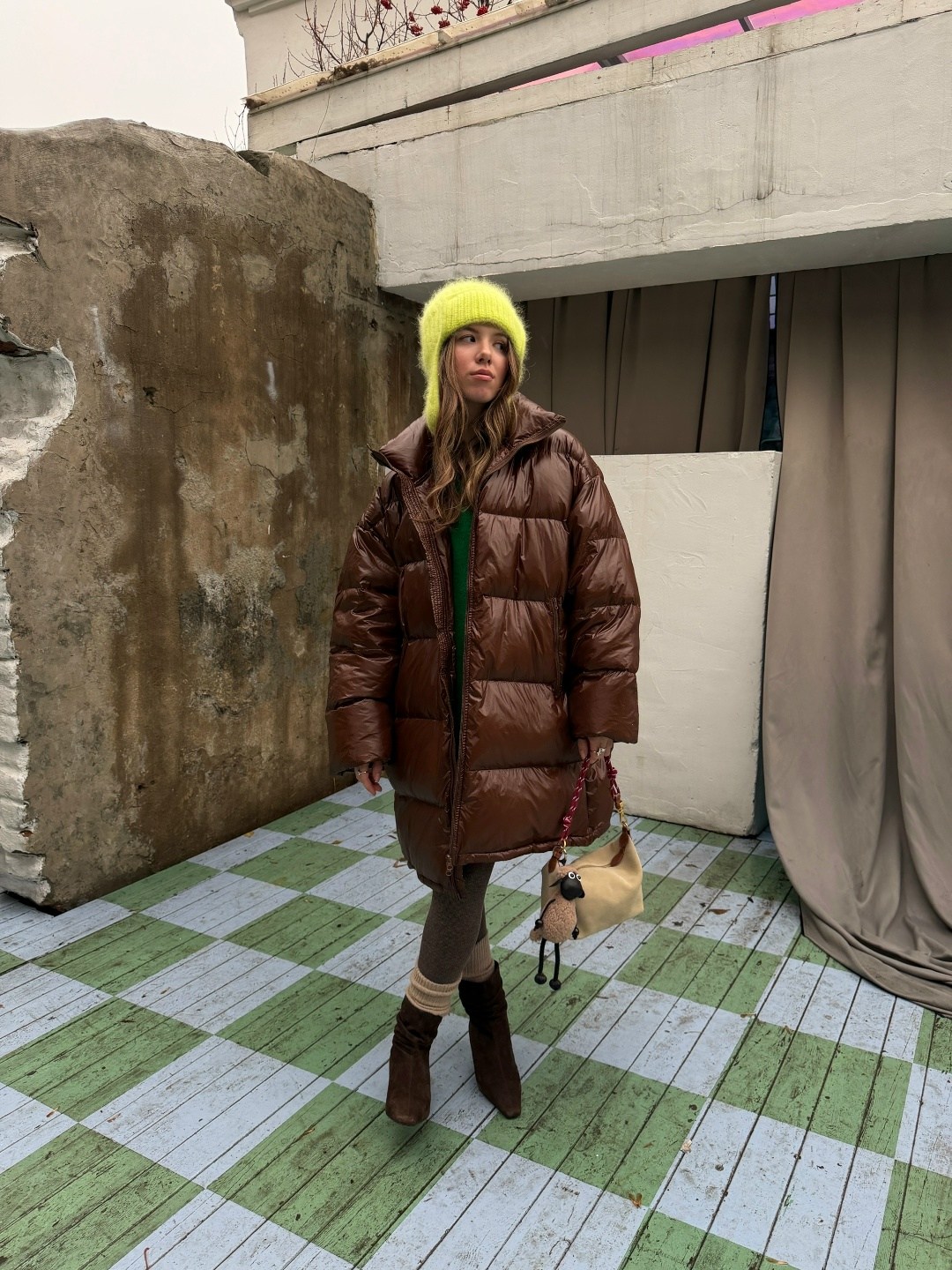пуховик в стиле oversize,пуховик женский,пуховик,объемный пуховик,куртка оверсайз