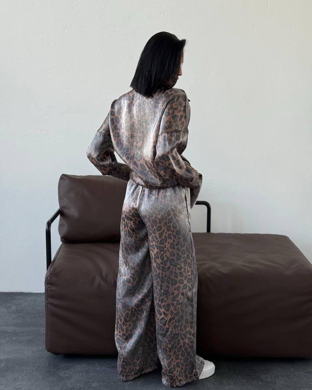 женская повседневная рубашка с леопардовым,костюм женский леопард,леопардовые костюмы,женская шифоновая рубашка с леопардовым принтом,леопардовый костюм женский