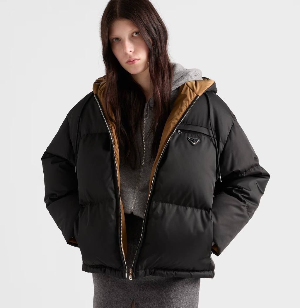 пуховик prada,пуховик prada женский,пуховик прада,куртка prada,женский черный пуховик prada арт 7m532