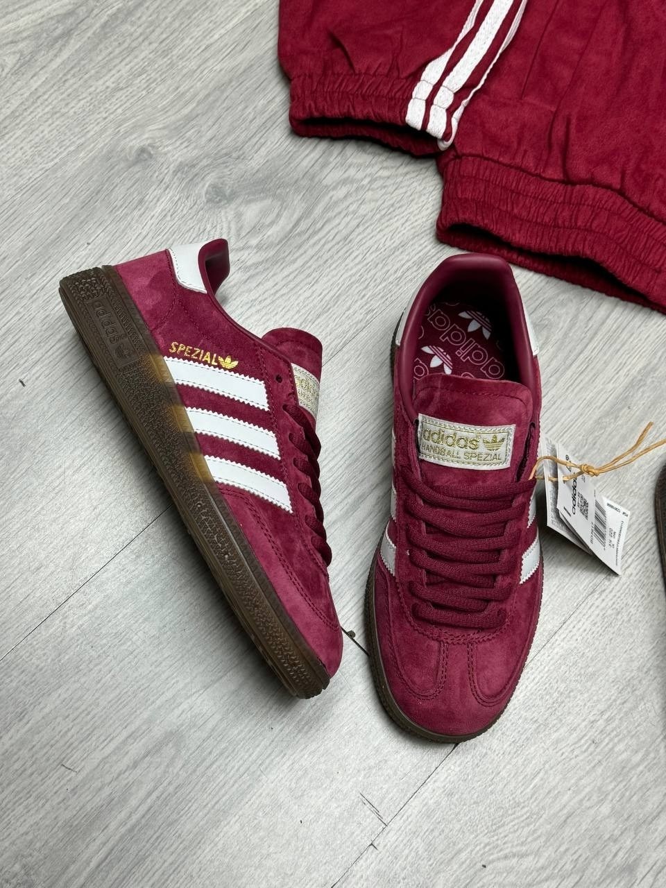 кроссовки adidas spezial,адидас бордовые,кроссовки adidas,adidas handball spezial,adidas handball spezial red