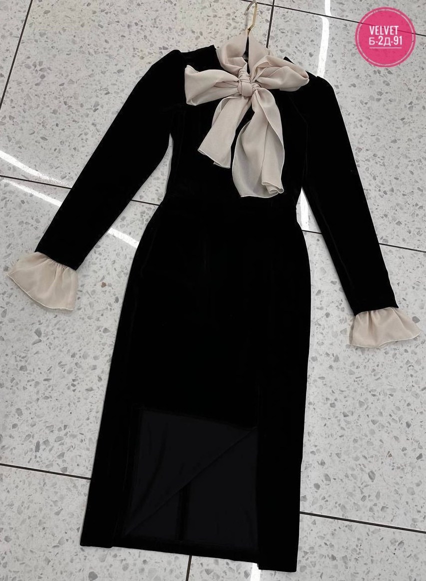 платье с бантом,бархатное платье,платье с высоким воротником,платье стильное,платья из бархата