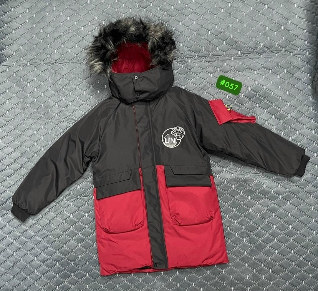 зимняя куртка,зимняя куртка canada goose,зимняя куртка для мальчика,куртка для мальчика,детская куртка зимняя