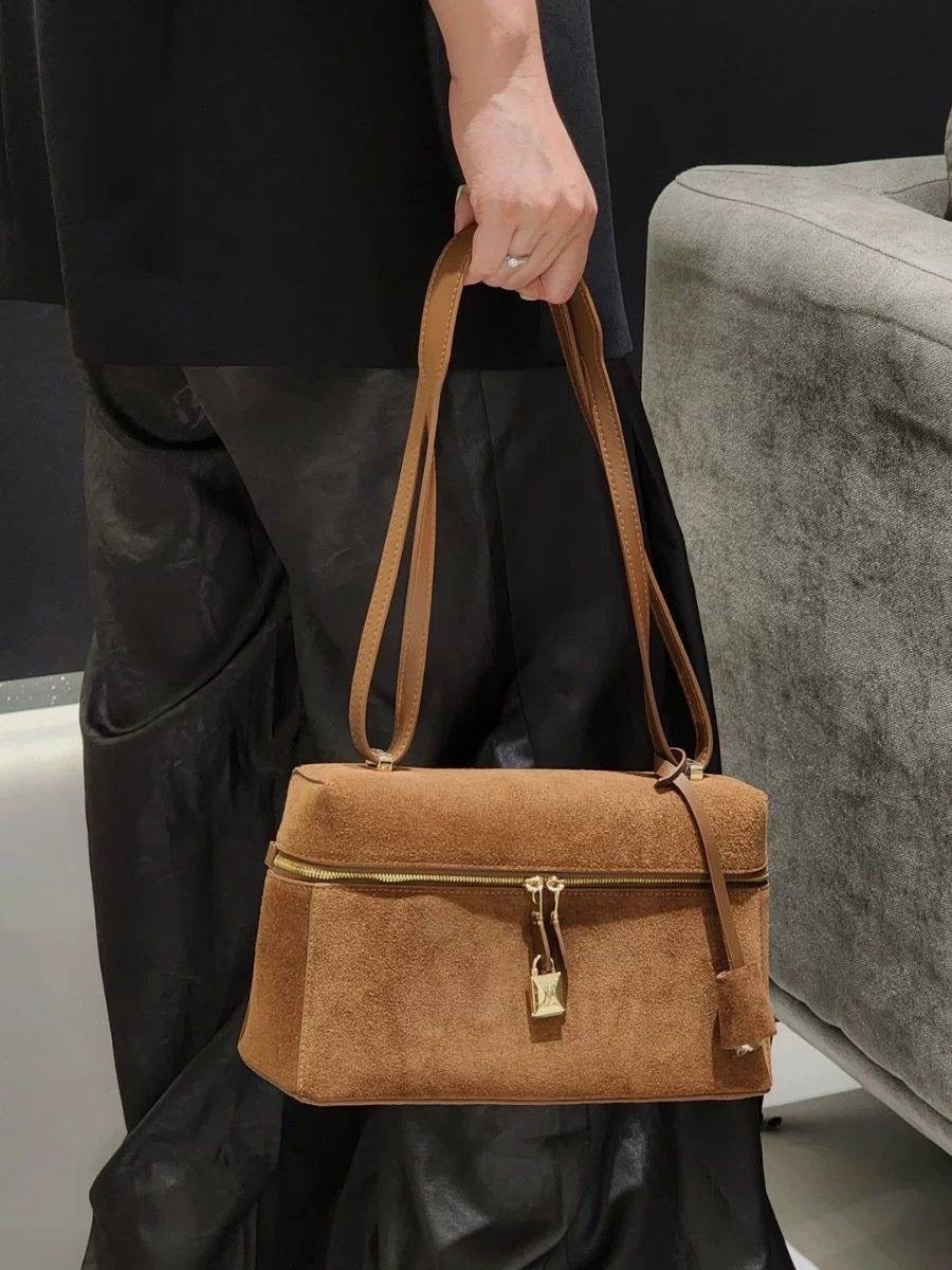 сумка замшевая,сумка из натуральной замши,женская сумка замшевая,сумка из замши,замшевая коричневая сумка