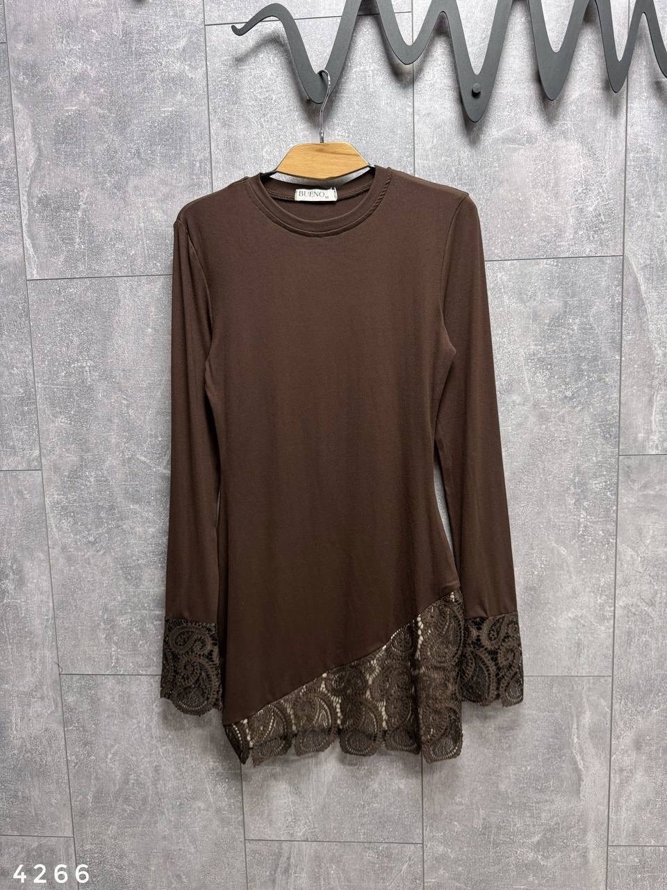 платье с кружевами,трикотажное платье с кружевом,кружевное платье,платье с гипюром,платье с кружевом внизу