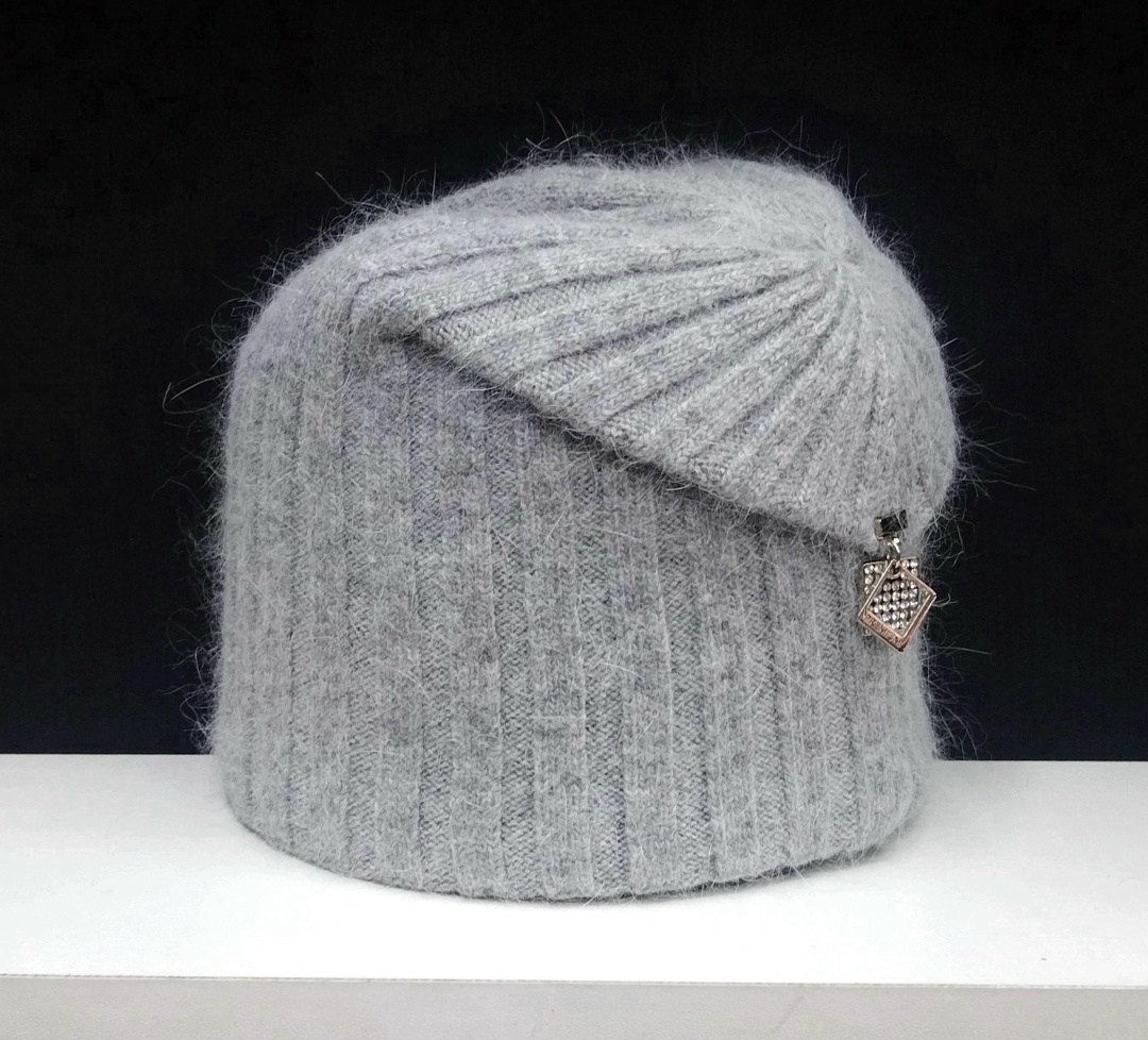 женская шапка,шапка ангора,шапка женская вязаная,женская шапка из ангоры,шапка для женщин ангора