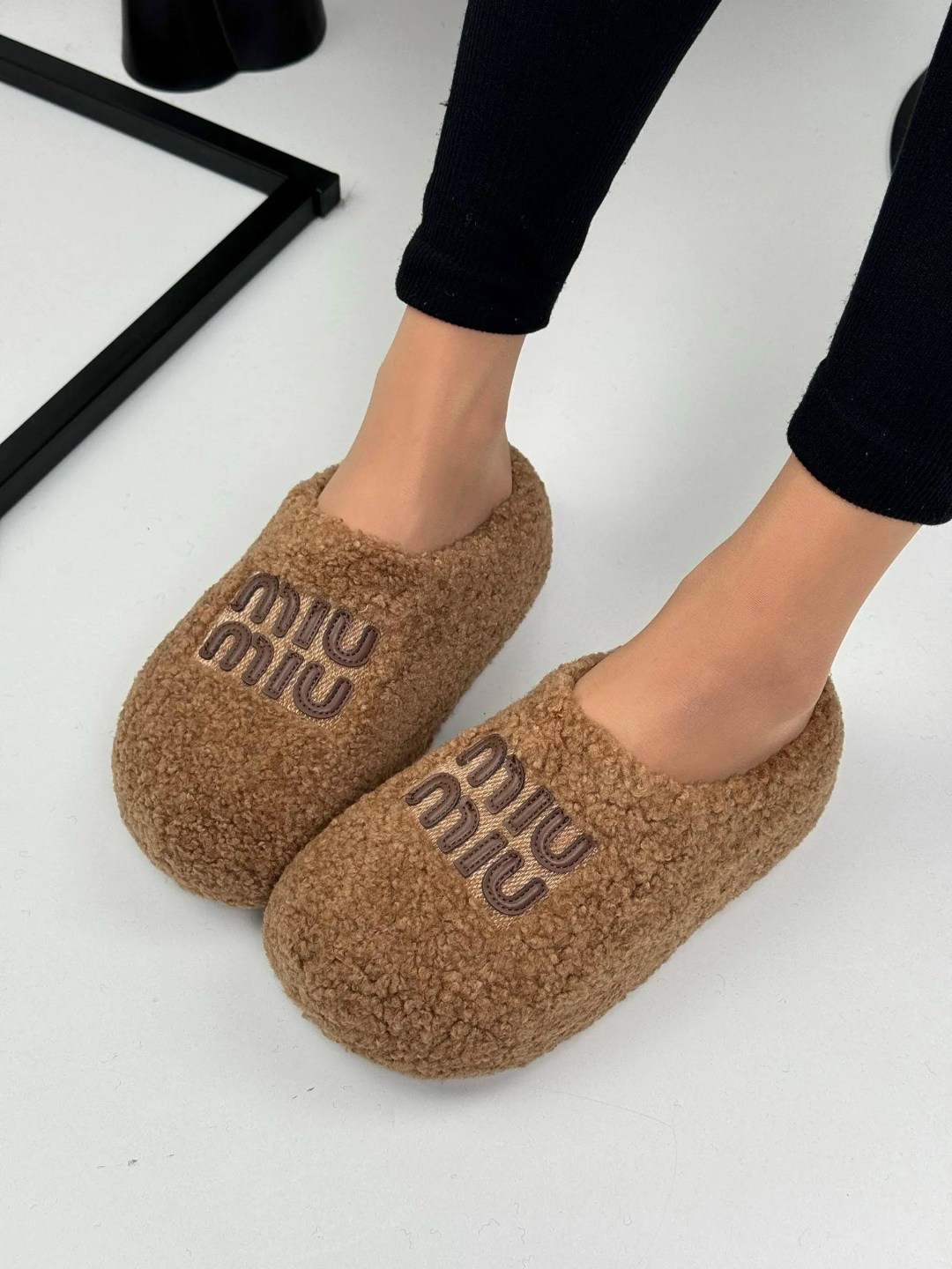 тапочки женские,тапочки модные,домашние тапочки,женские домашние тапочки,тапки женские