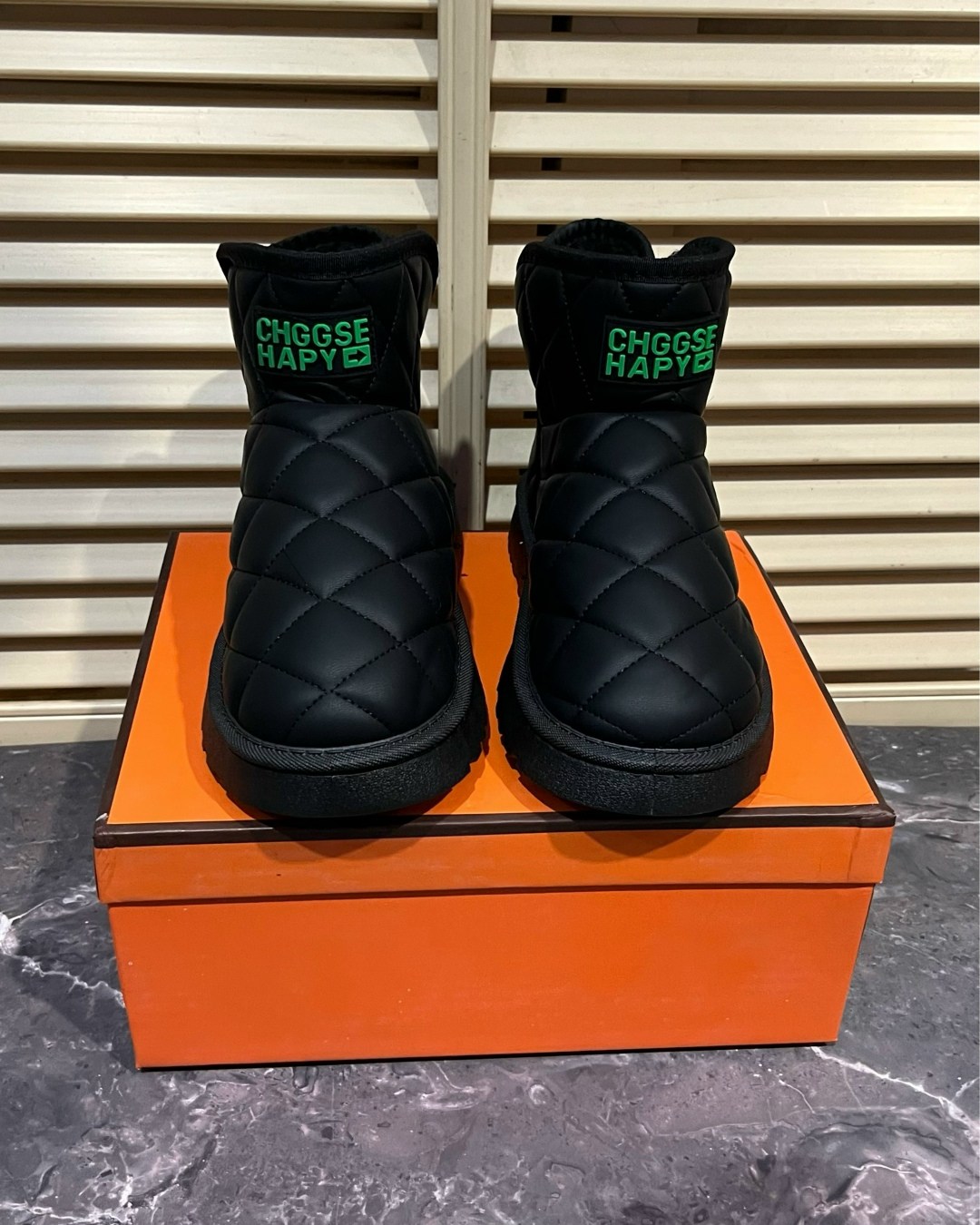 женские угги,, женская зимняя,зимние ботинки,женские зимние сапоги