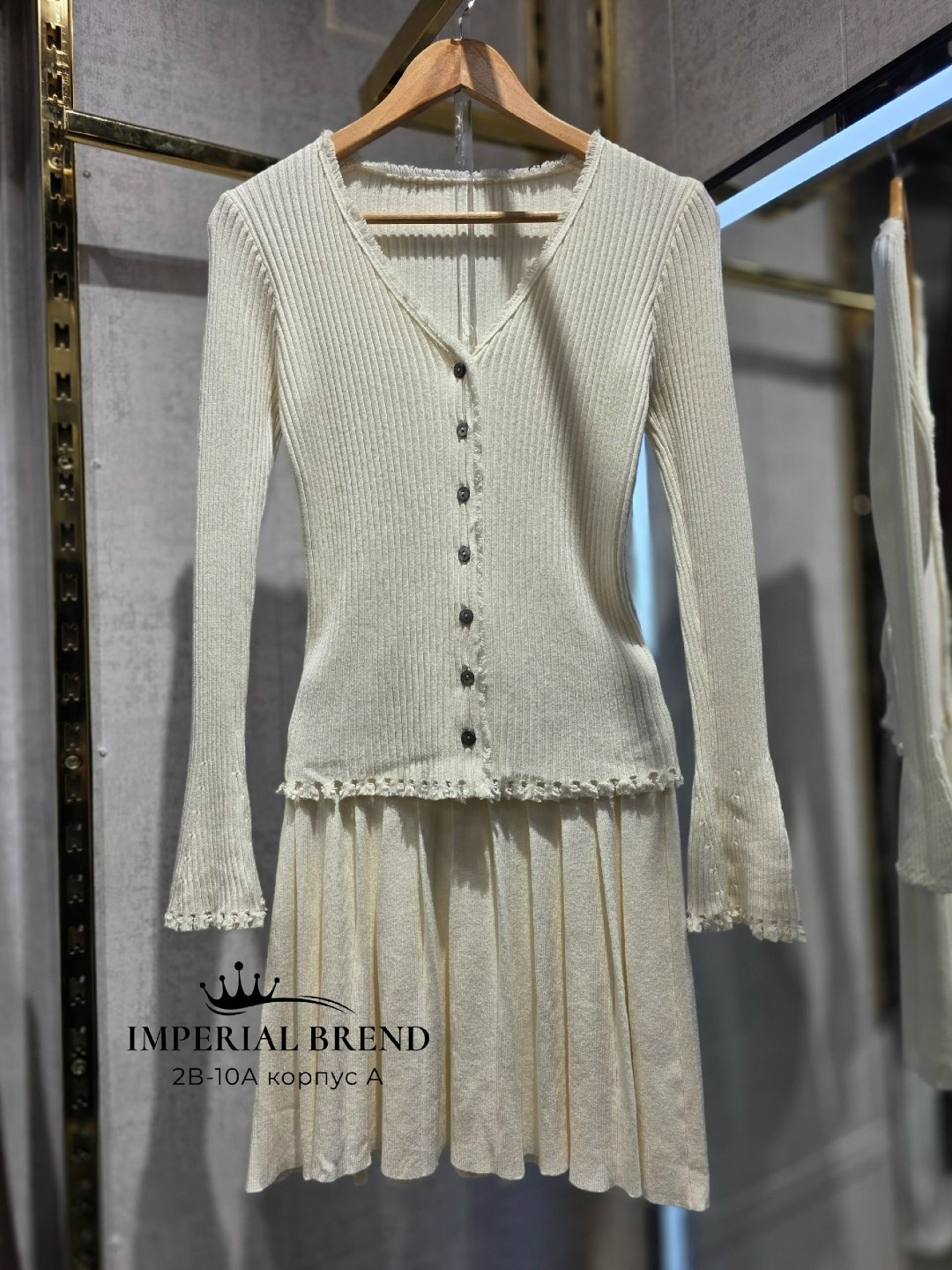 вязаные платья,костюм с юбкой,трикотажное платье,мини платье,костюм с юбкой женский