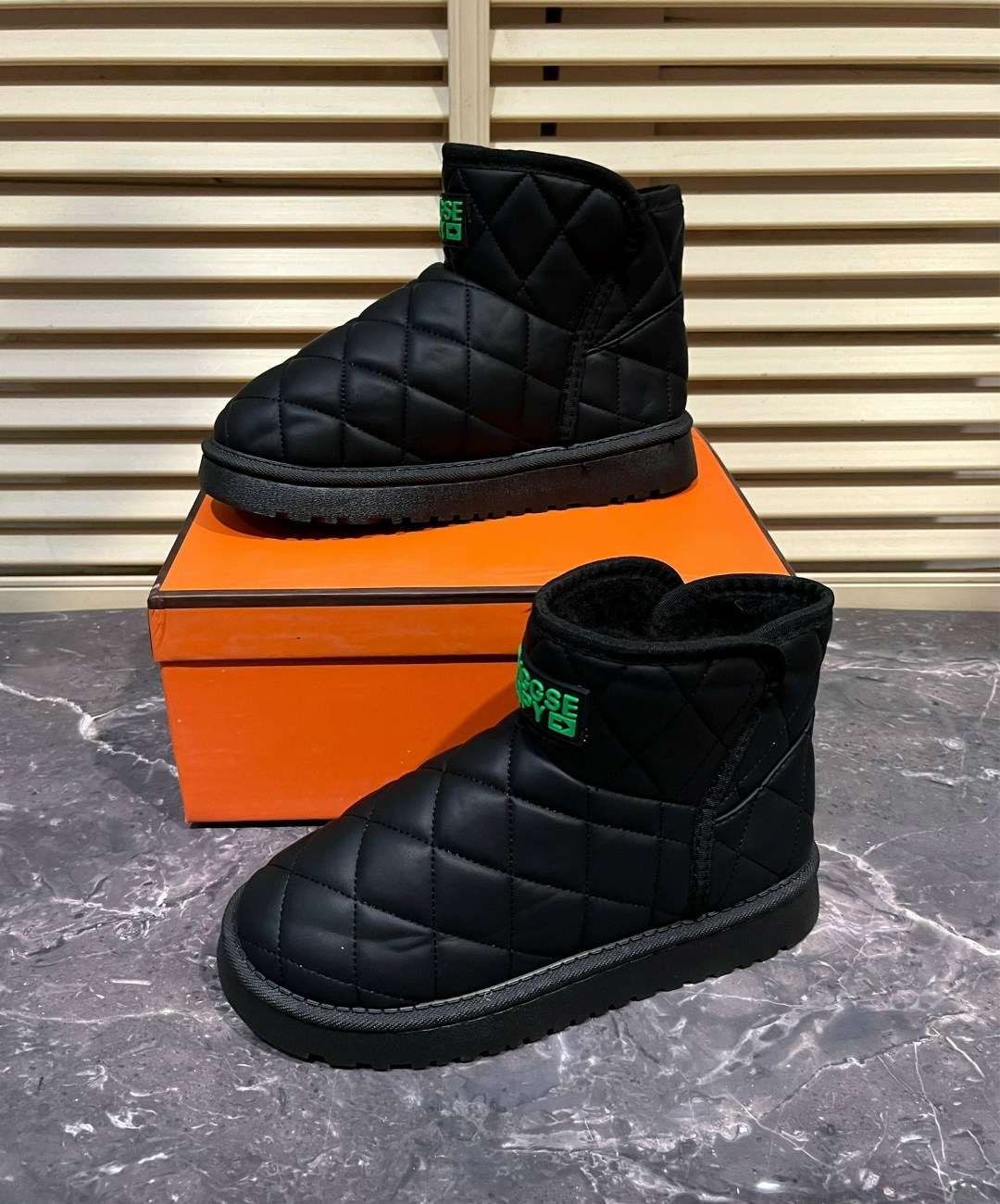 женские угги,, женская зимняя,зимние ботинки,женские зимние сапоги