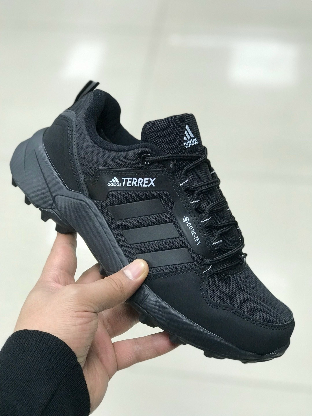 кроссовки adidas gore tex мужские модель 2025 год,кроссовки мужские adidas,кроссовки adidas,кроссовки мужские adidas terrex,кроссовки adidas terrex