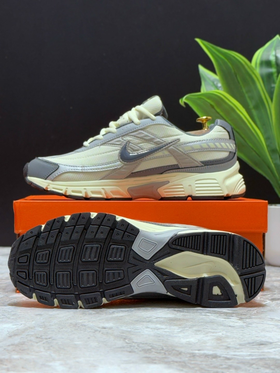 кроссовки nike initiator,,кроссовок nike,кроссовки nike initiator light bone smoke grey,кроссовки мужские nike