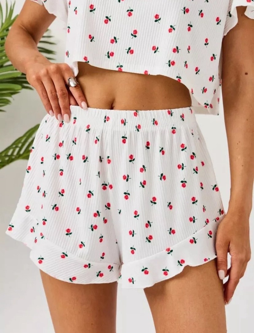 пижамы женская с шортами,пижама с принтом,домашняя пижама с шортами,пижама с сердечками с шортами и топом костюм летний для дома umood 218997300,пижамы женски