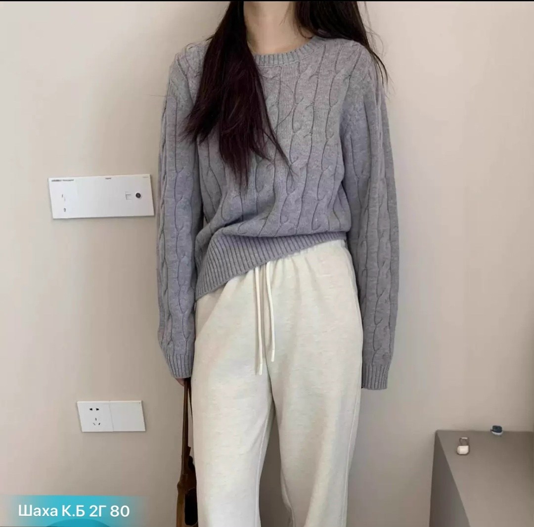 вязаный свитер,вязаные костюмы,джемпер с косами,свитер женский,свитер с косами